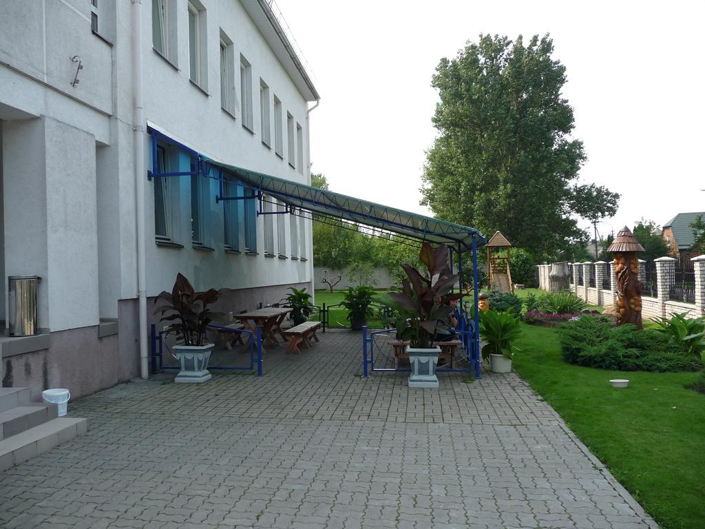 Skaistaziede Hotel Siauliai  Bagian luar foto